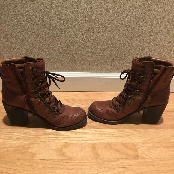 Lucky Brand lace up boots - Picture 7 of 9